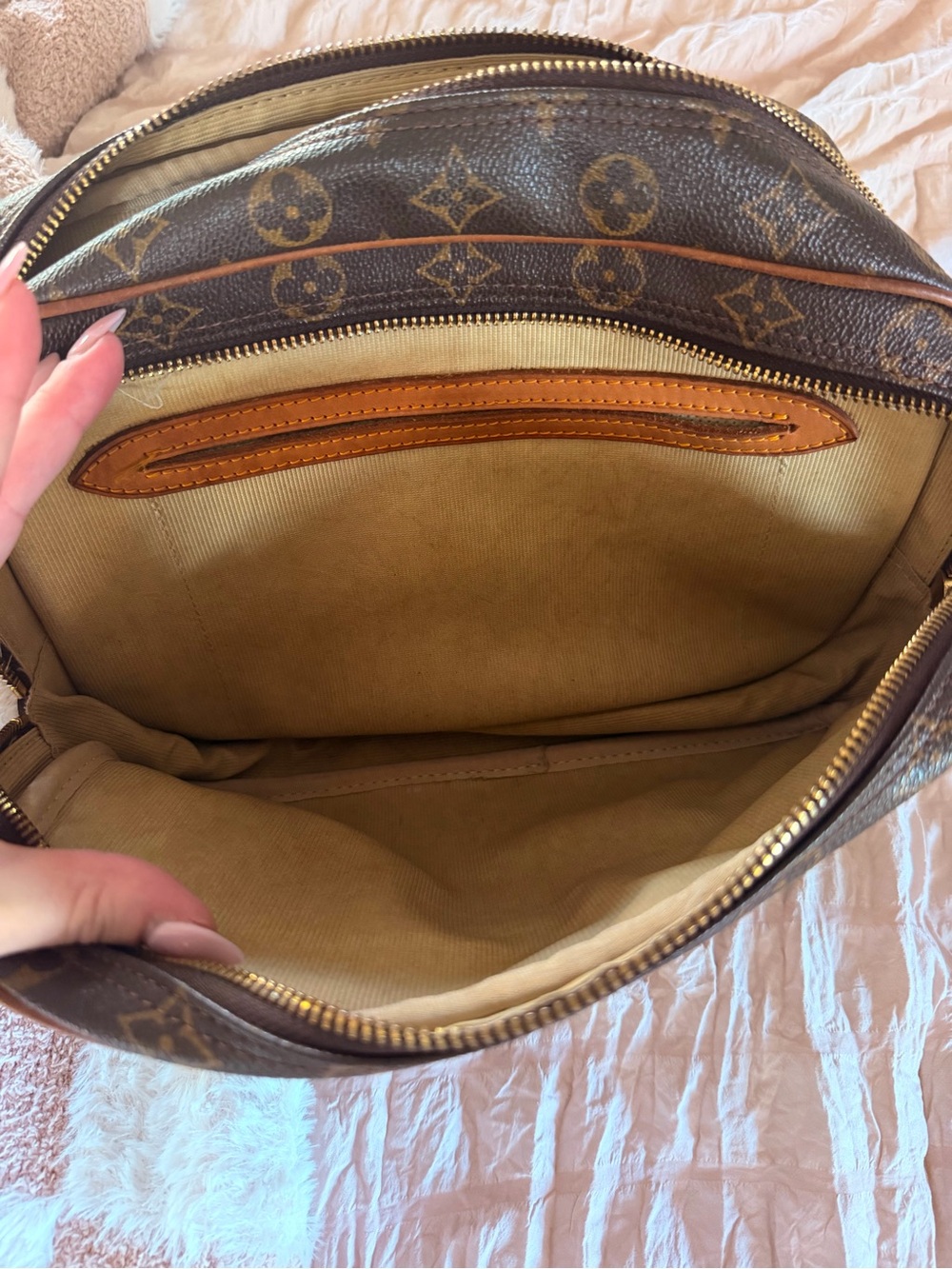 Louis Vuitton reporter PM - Picture 7 of 10
